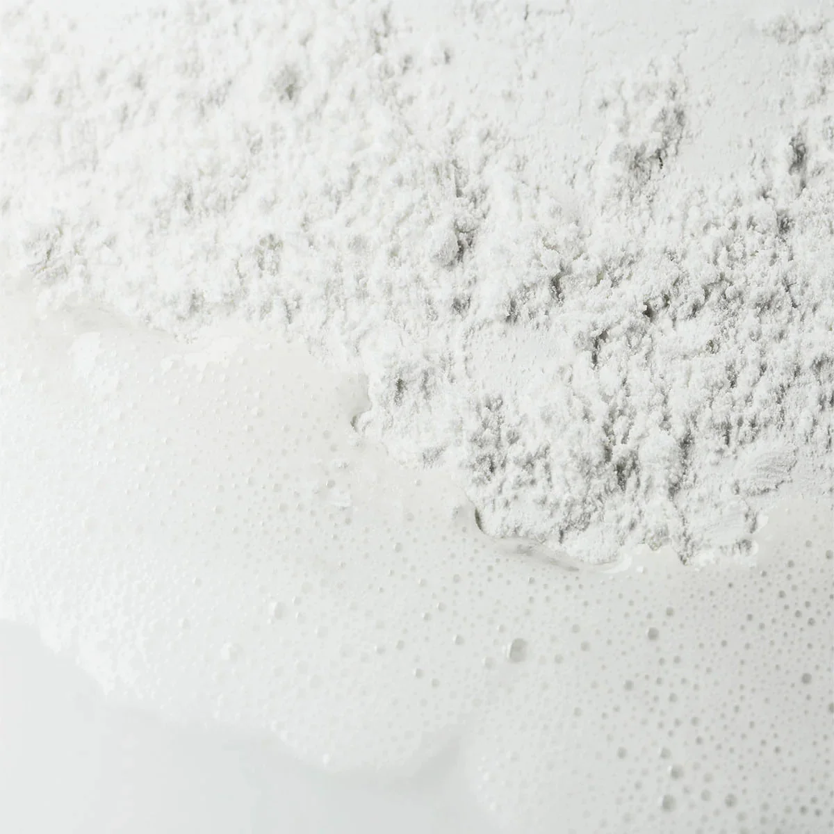 Enzyme Exfoliating Cleanser 40 g
Ензимен почистващ препарат на прах
който се превръща в богата пяна при контакт с вода
нежно ексфолира кожата
изравнява тена и прави лицето сияйно
Подходящ за ежедневна употреба 
111SKIN